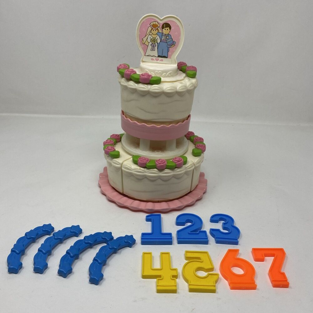 VTG 1987 Fisher-Price Fun With Food Create-A-Cake Set  USA Wedding Birthday